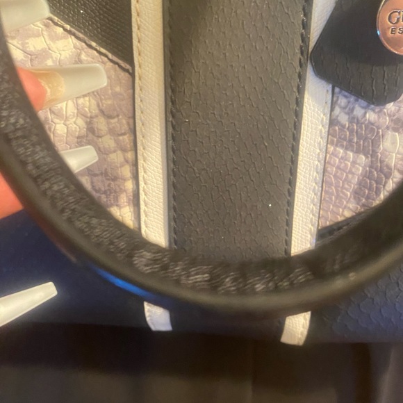 Guess Black and White Satchel - Picture 6 of 15